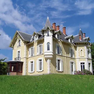 le-domaine-des-soyeux.hotels-rhonealpes.com/